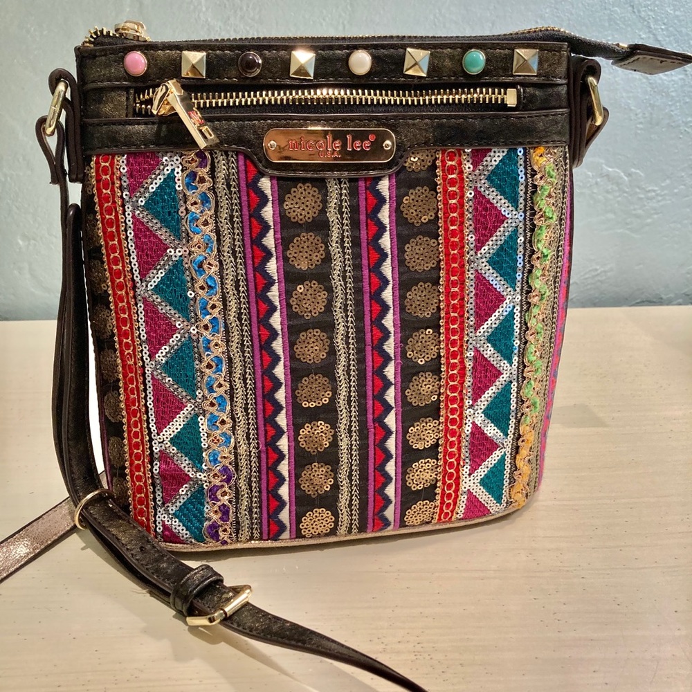 ❣️ Nicole Lee Embroidered Crossbody/Shoulder Bag